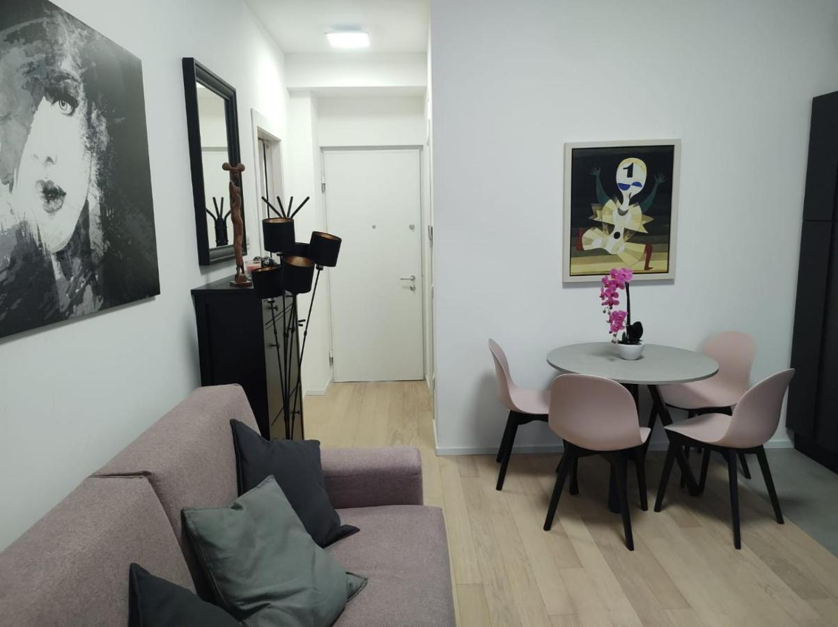 Boutique Apartments Cecilia Terst Exteriér fotografie