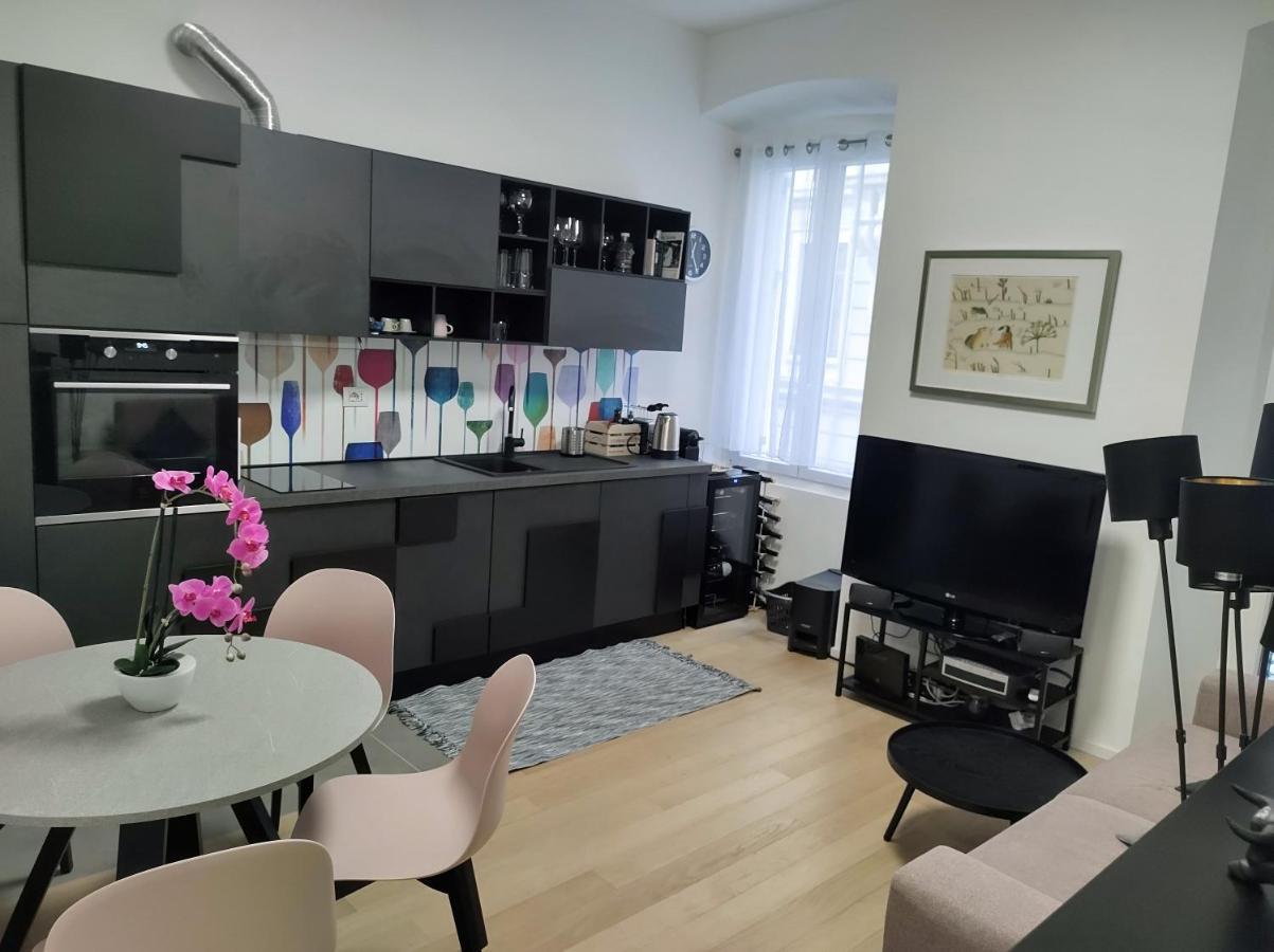 Boutique Apartments Cecilia Terst Exteriér fotografie