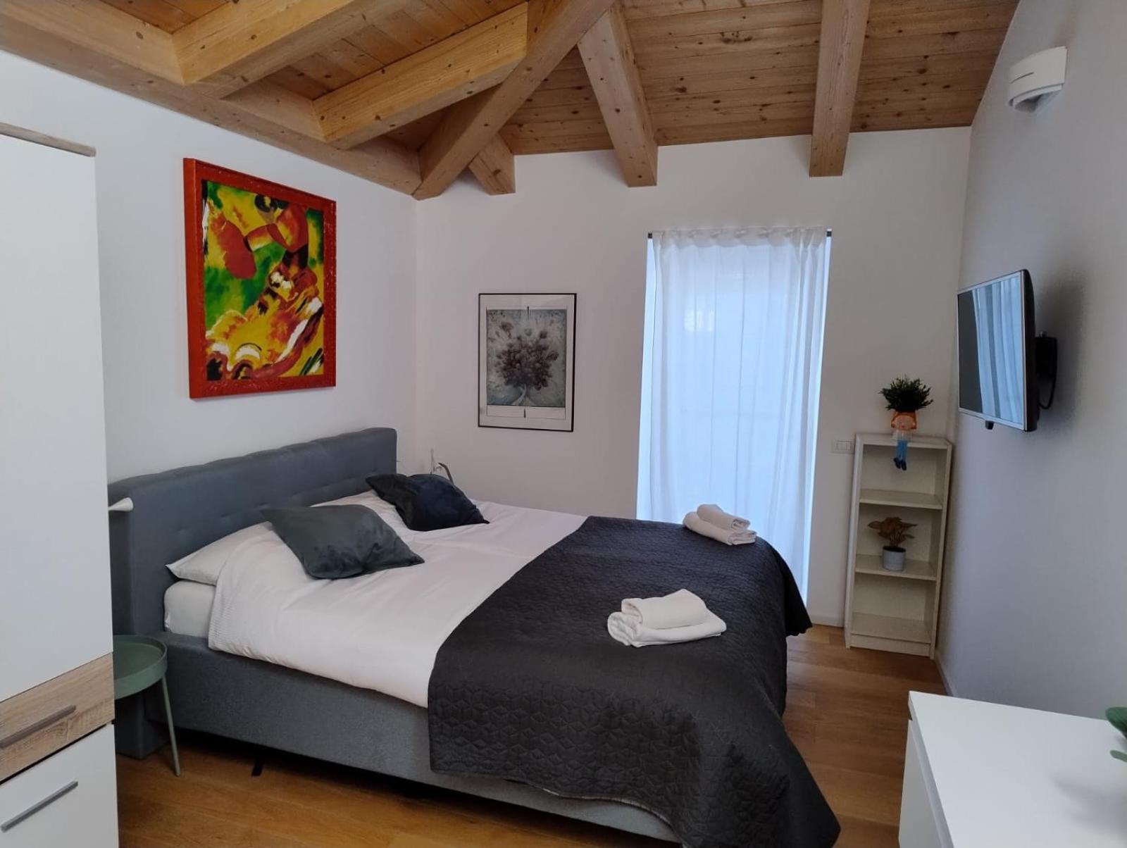 Boutique Apartments Cecilia Terst Exteriér fotografie